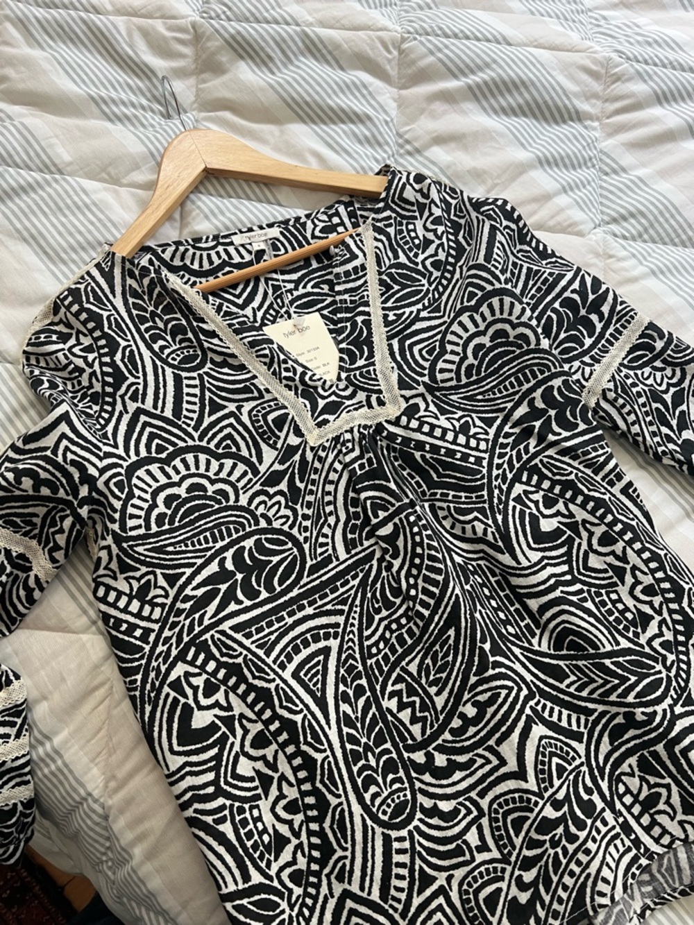 Tyler Boe Black and White Graphic Tunic